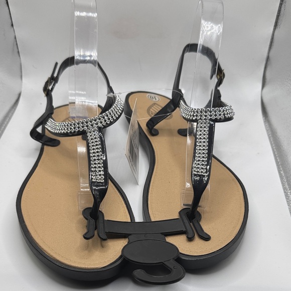 Fashion Black Sandals W/Rhinestones NWT Sz 10 adjustable strap beach pool resort - Picture 1 of 6